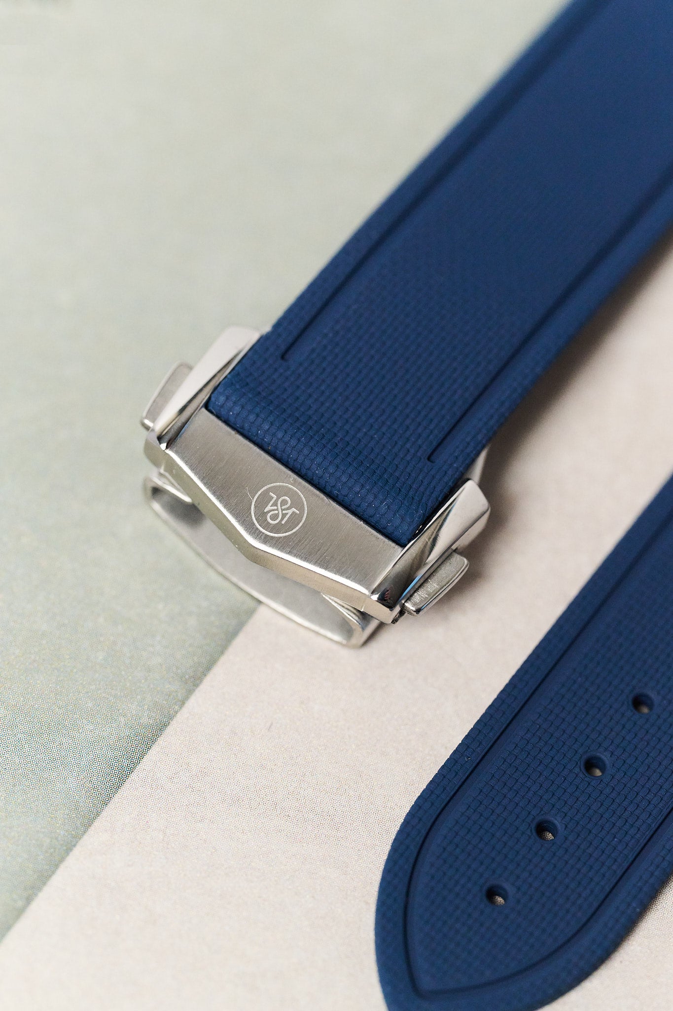 AquaFlex Rubber Deployant Strap - Blue - The Strap Tailor