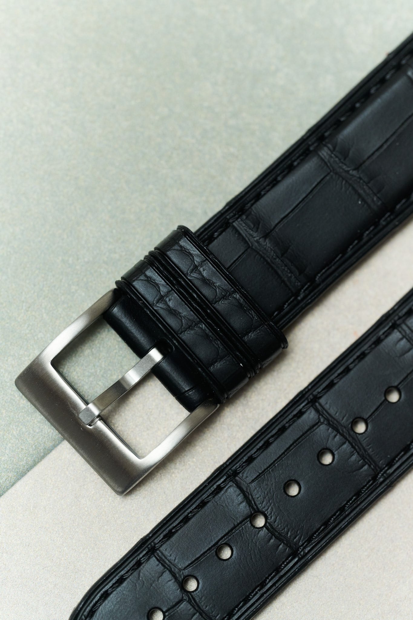 The Riviera – Croc-Embossed FKM Rubber Strap - Black - The Strap Tailor
