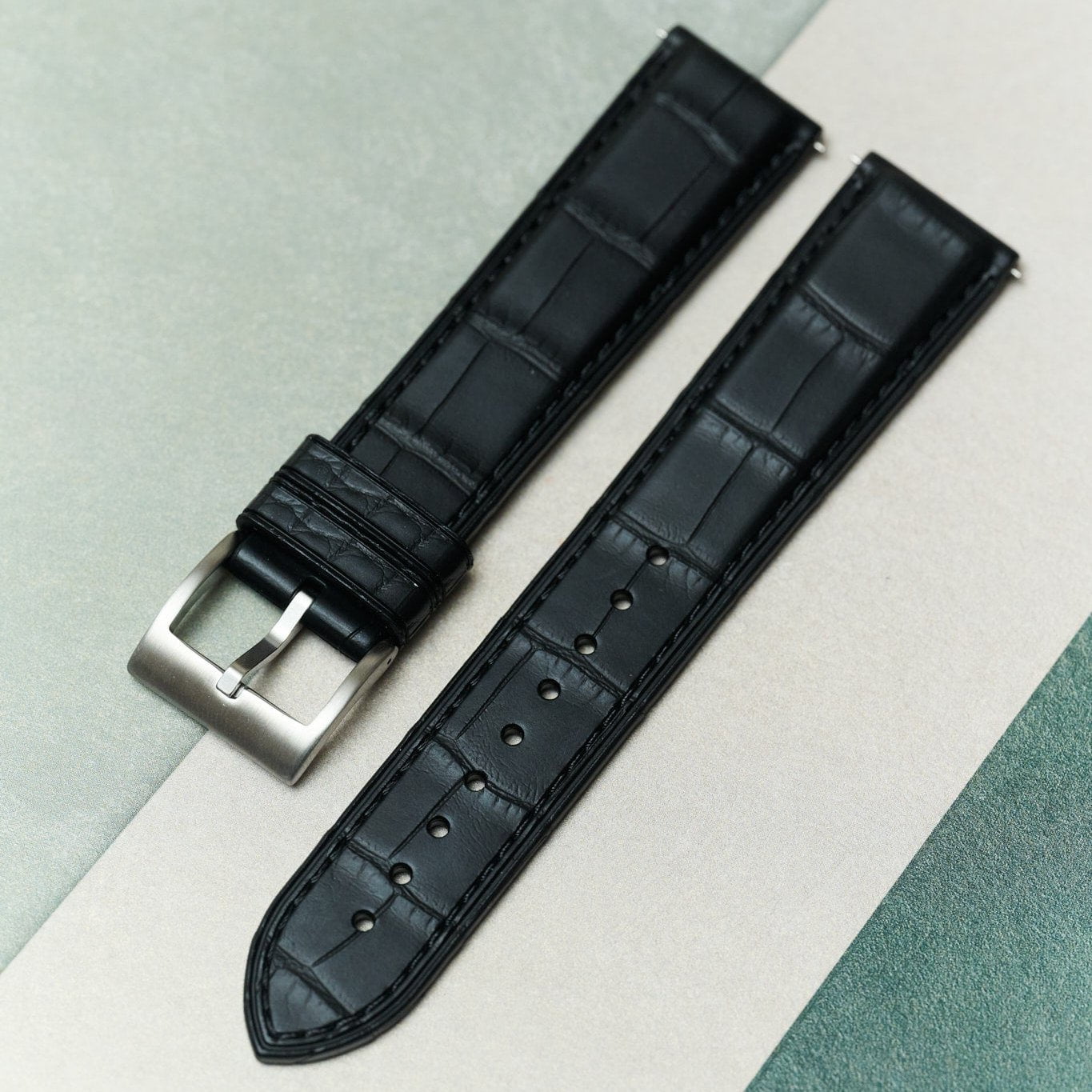 The Riviera – Croc-Embossed FKM Rubber Strap - Black - The Strap Tailor