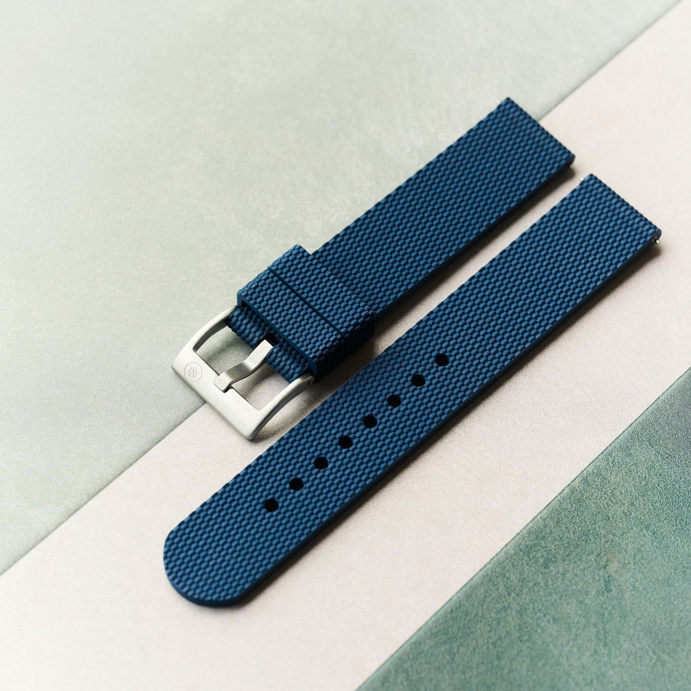 The Expedition Rubber Strap - Navy Blue - The Strap Tailor