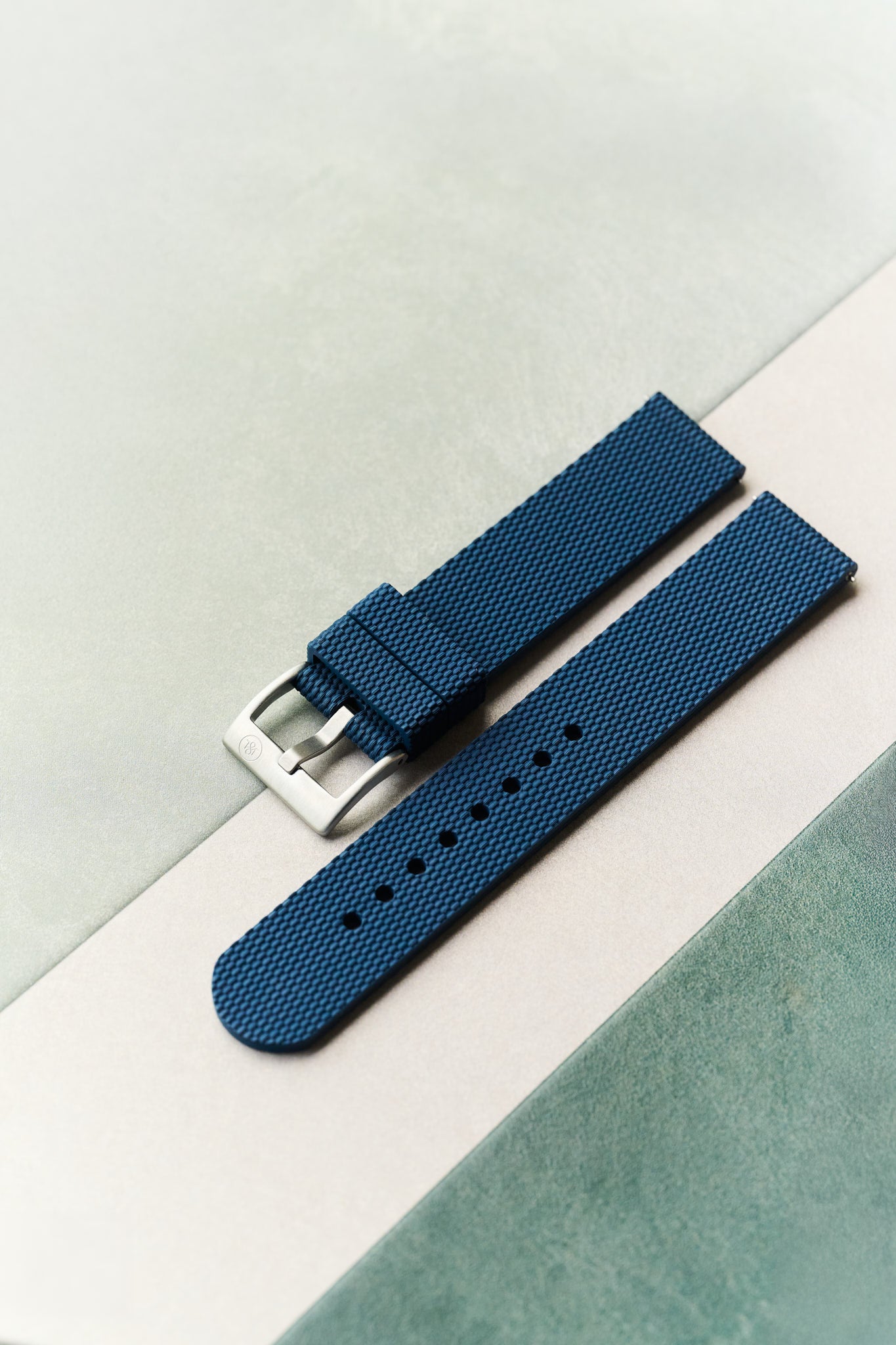 The Expedition Rubber Strap - Navy Blue - The Strap Tailor