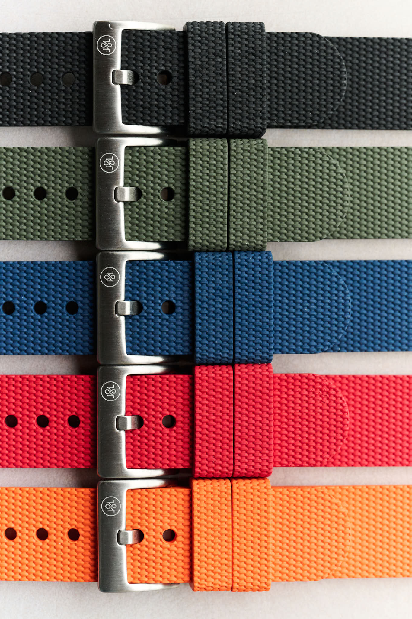 The Expedition Rubber Strap - Black - The Strap Tailor