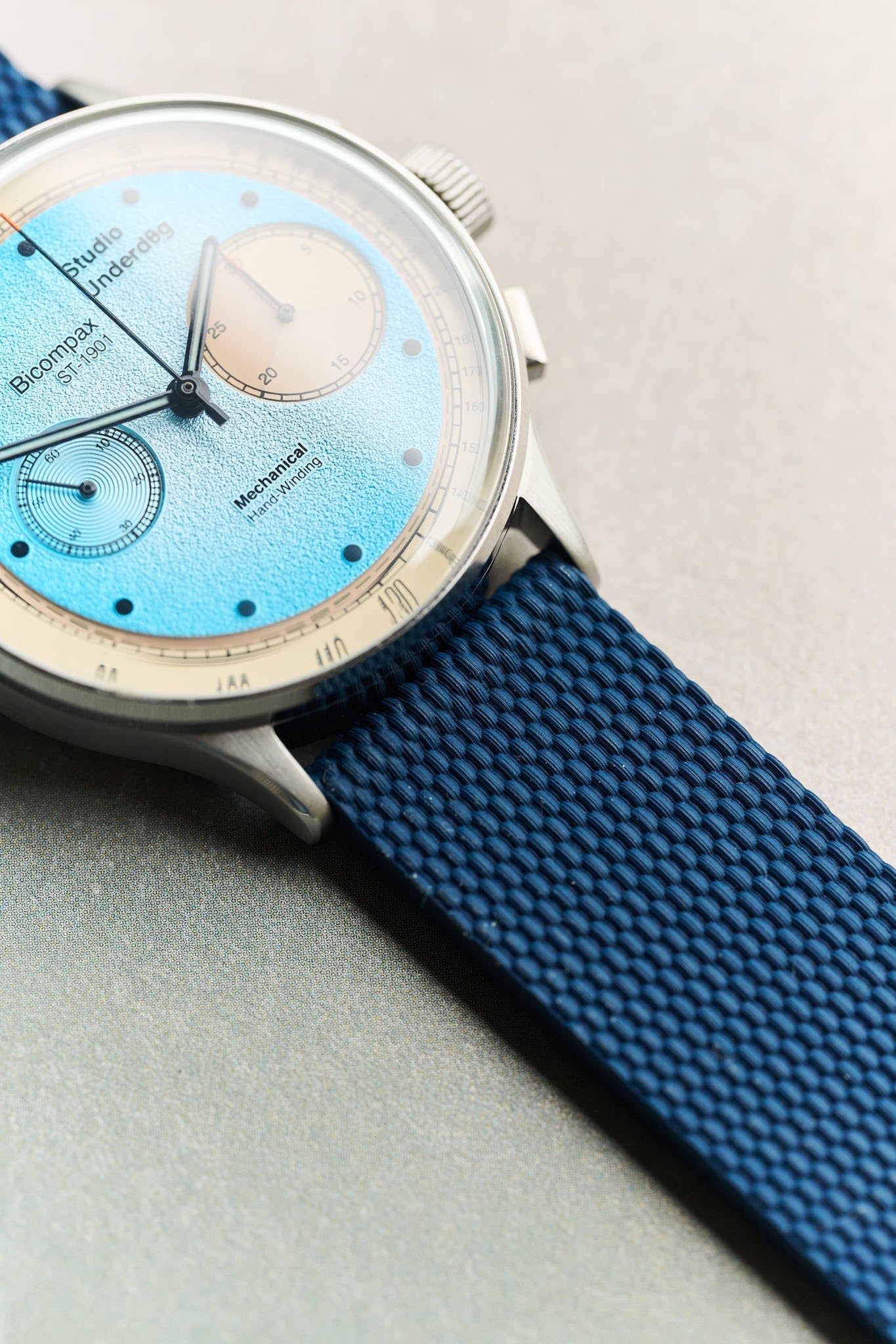 The Expedition Rubber Strap - Navy Blue - The Strap Tailor