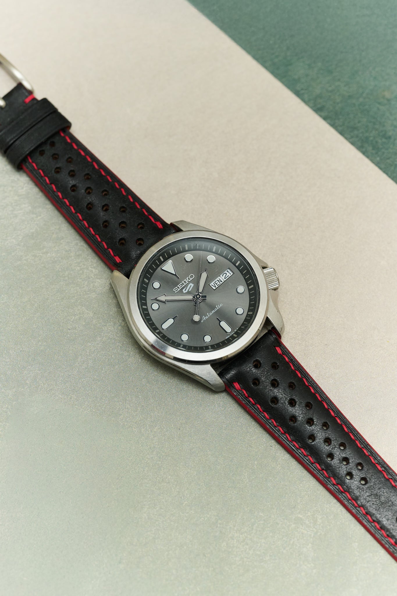 Pueblo Rally Watch Strap - Black & Red - RTW - The Strap Tailor