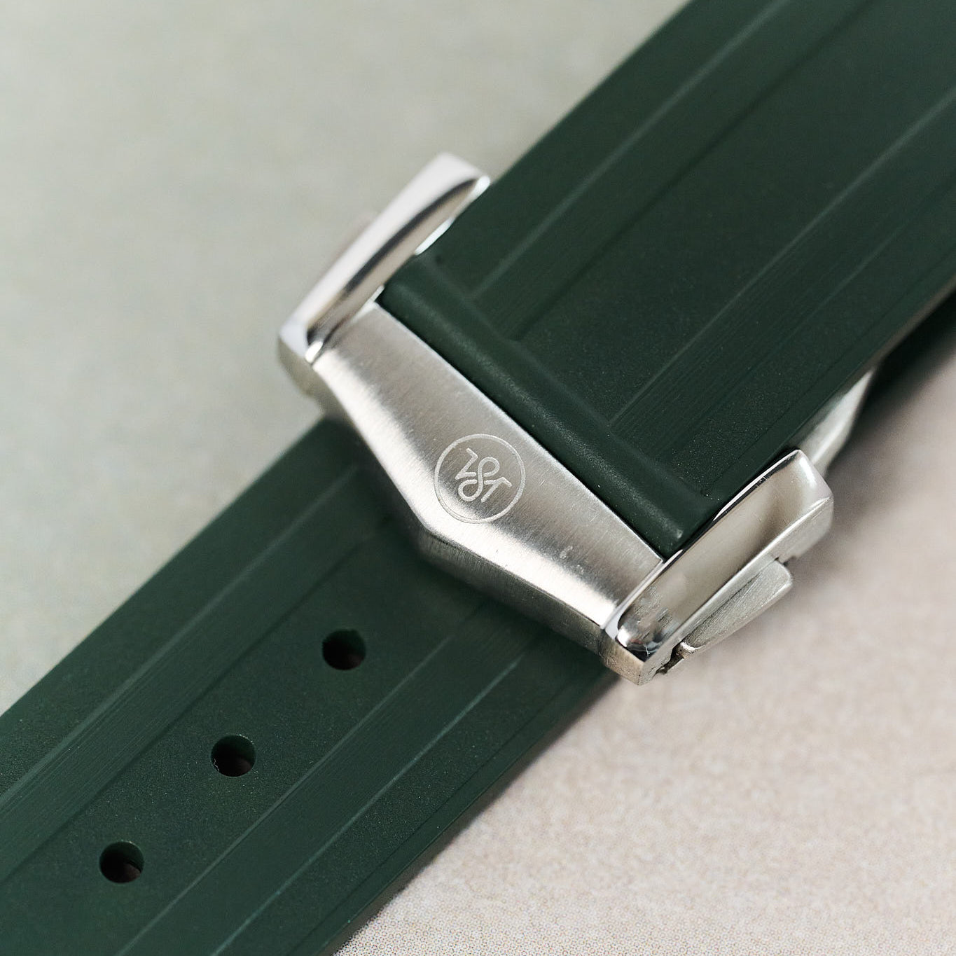 Omega Seamaster 300 Deployant Rubber Strap - Green - The Strap Tailor